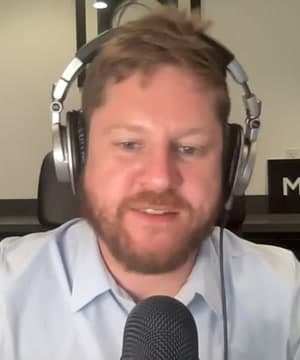 Privacy Concerns in AI thumbnail
