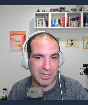 Advisors vs. Investors thumbnail