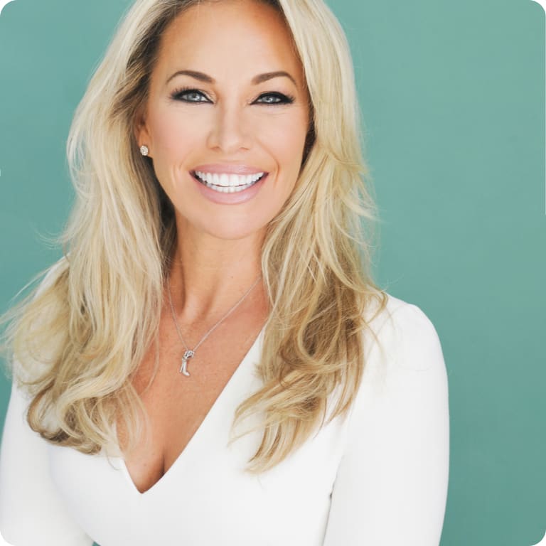 Creating Confidence with Heather Monahan avatar